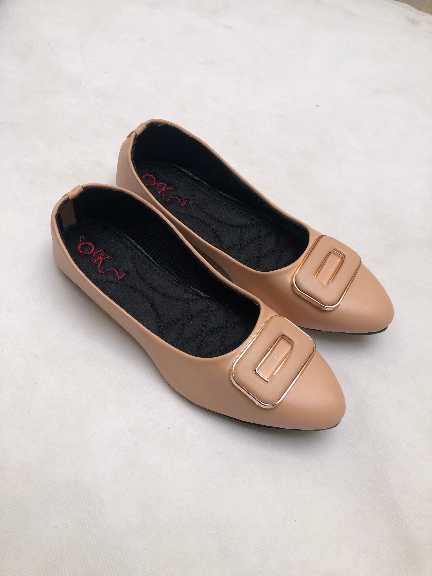 MM49-POSH PUMPS