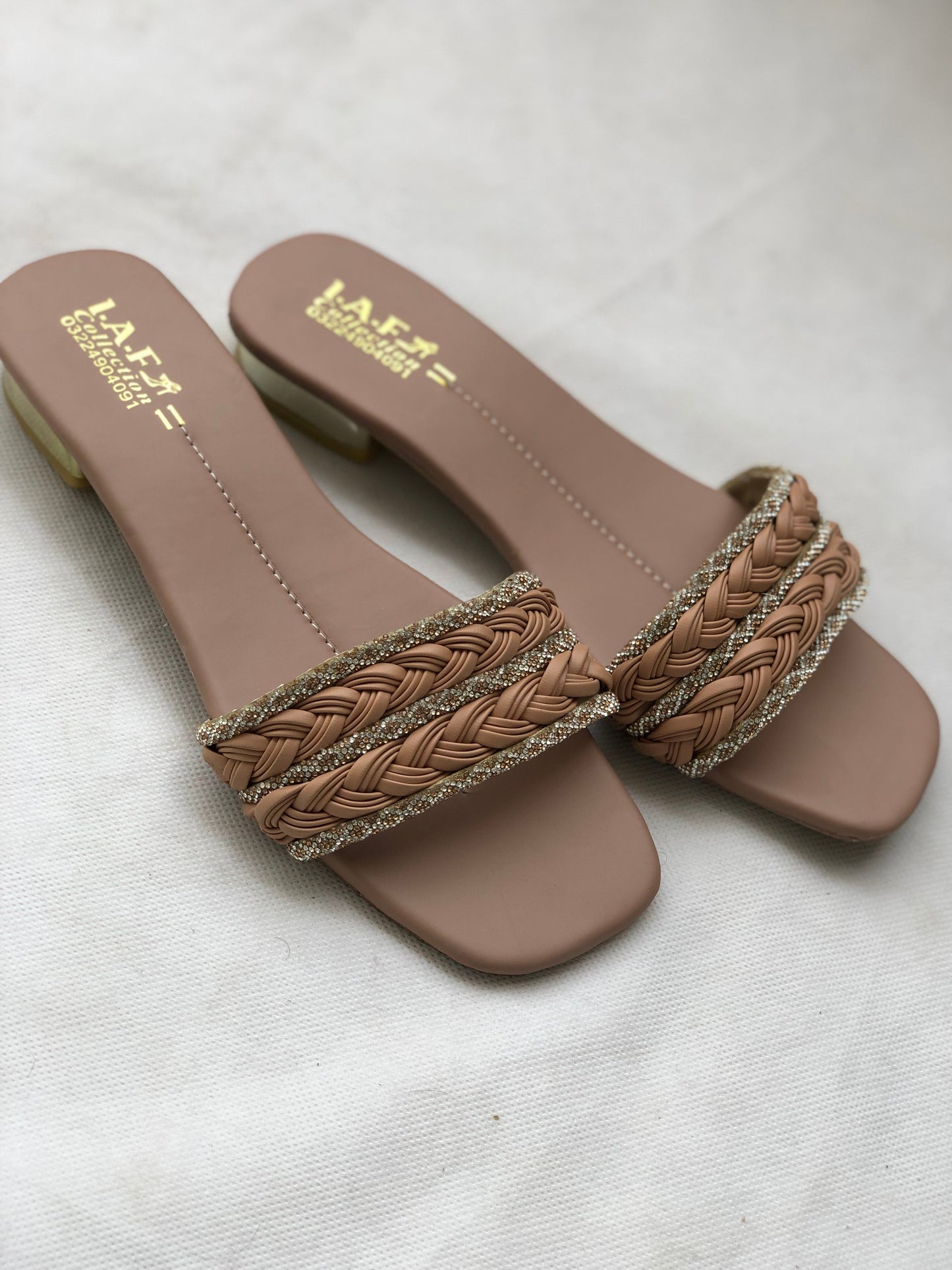 MM059- BLOCK HEEL
