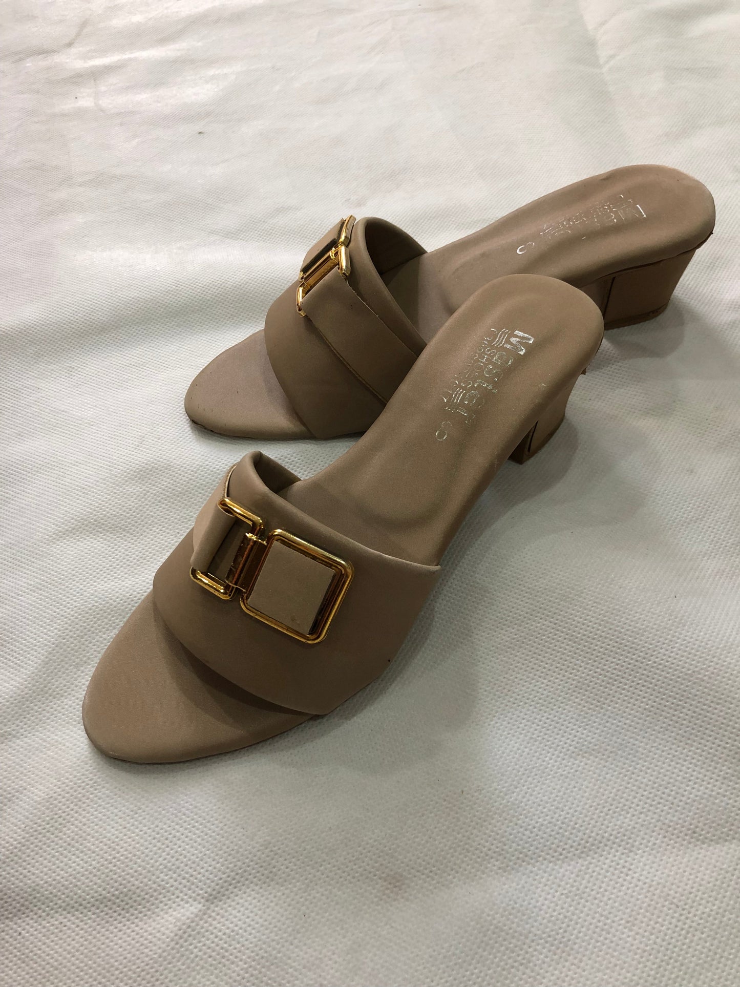 MM052- BLOCK HEEL