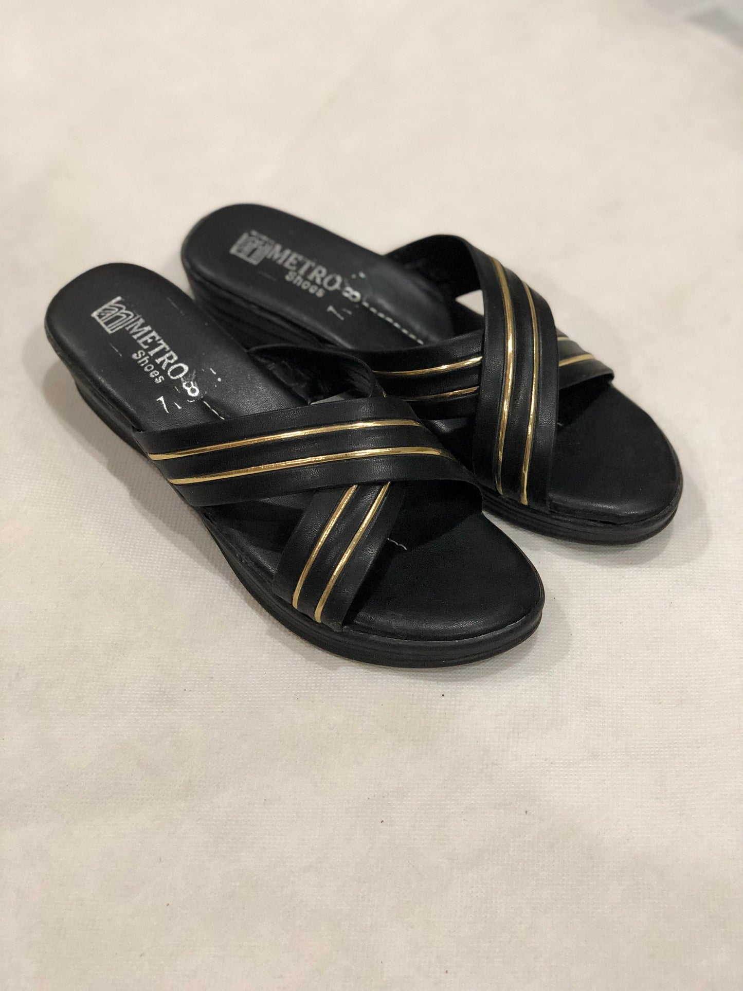 MM844-Platform Wedges