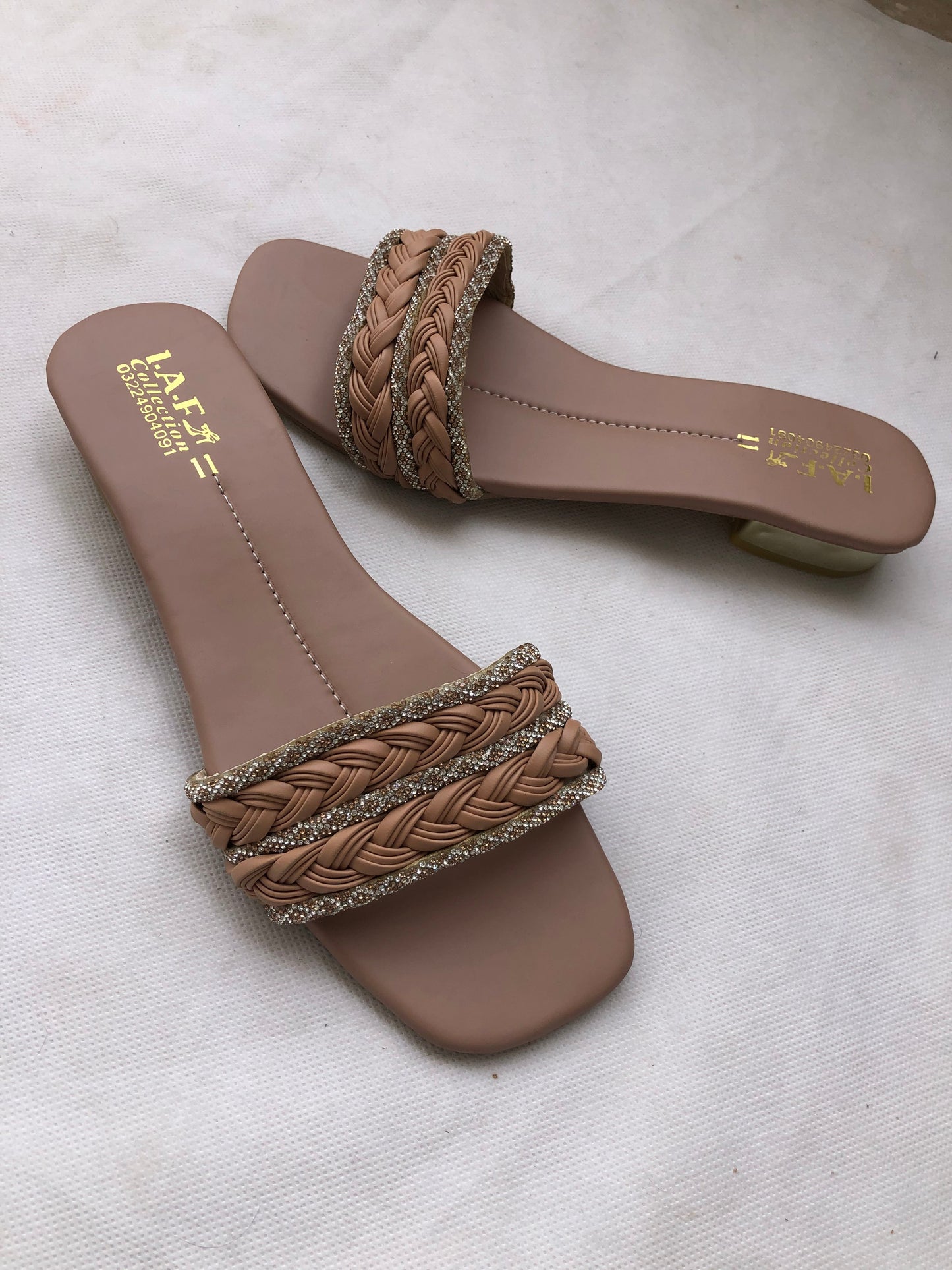 MM059- BLOCK HEEL