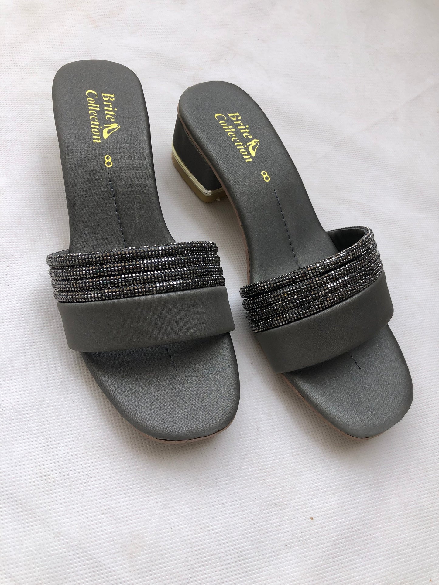 MM056- BLOCK HEEL