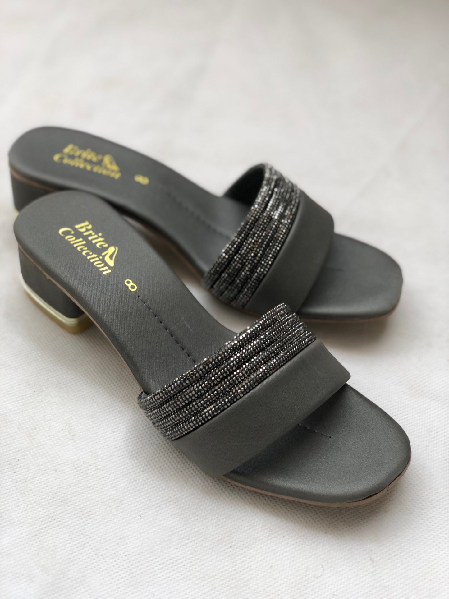 MM056- BLOCK HEEL