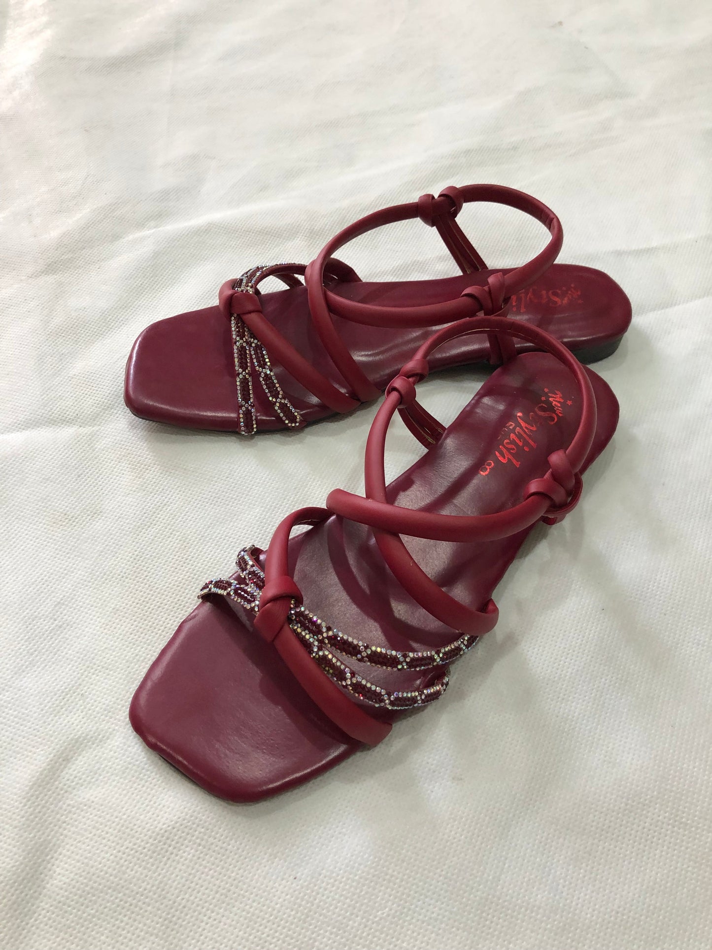 MM847-FANCY SANDALS