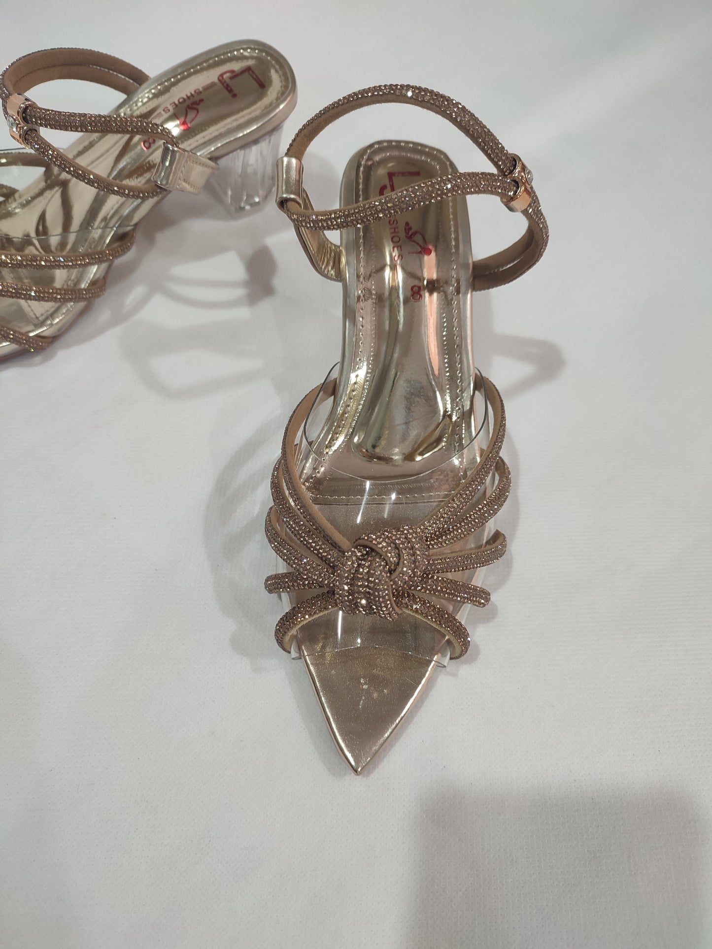 MM39- FANCY BLOCK HEEL (GOLDEN)