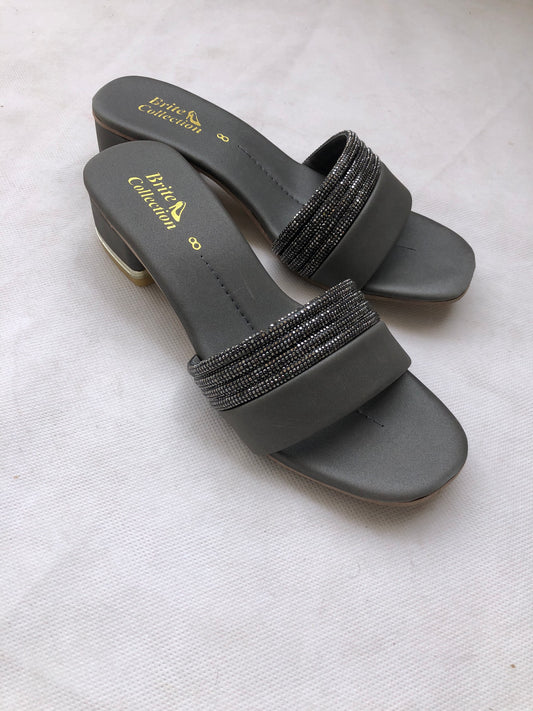 MM056- BLOCK HEEL
