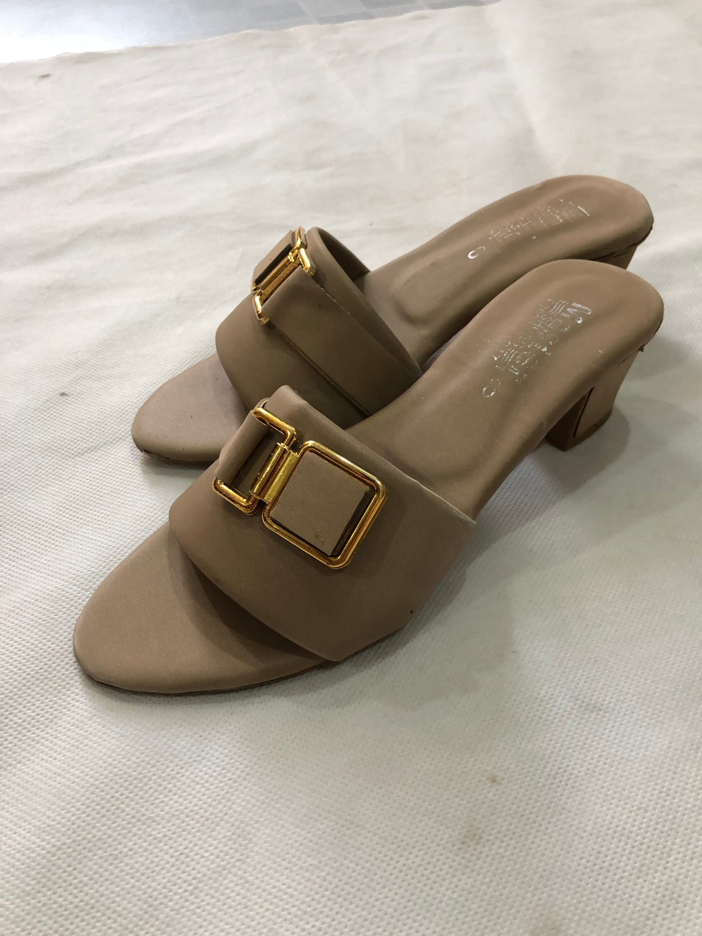 MM052- BLOCK HEEL