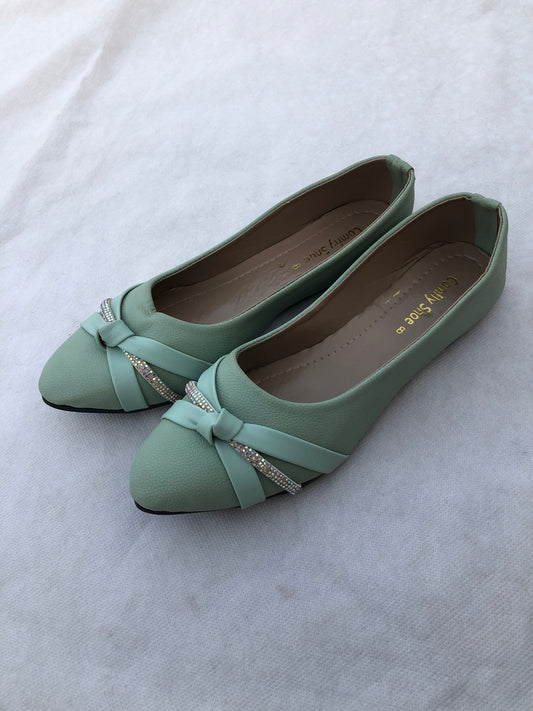 MM405-POSH PUMPS