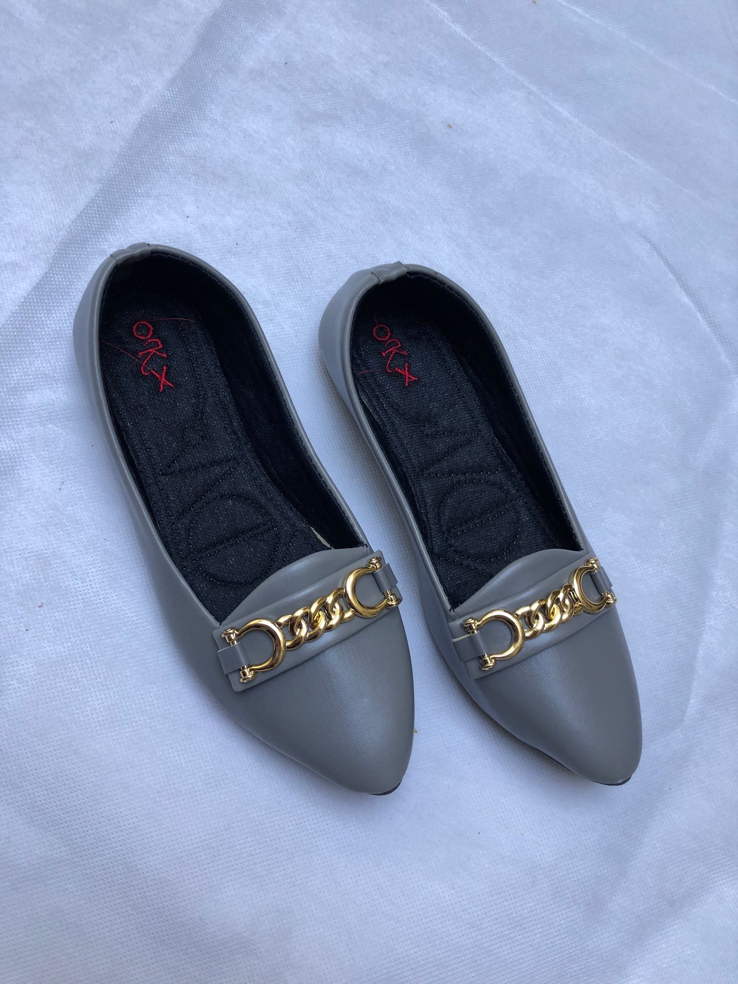 MM49-POSH PUMPS