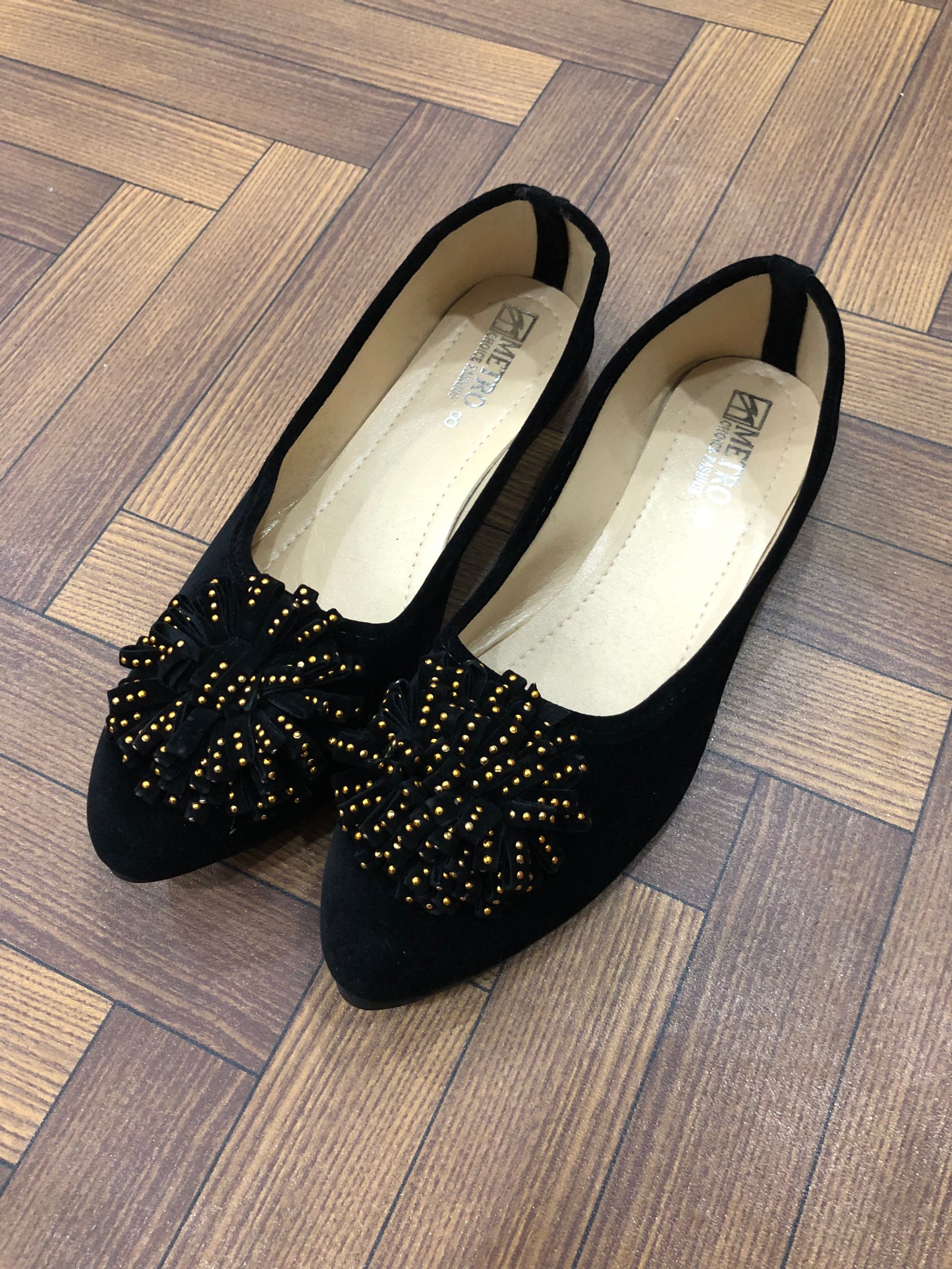 MM560 - POSH PUMPS(velvet)