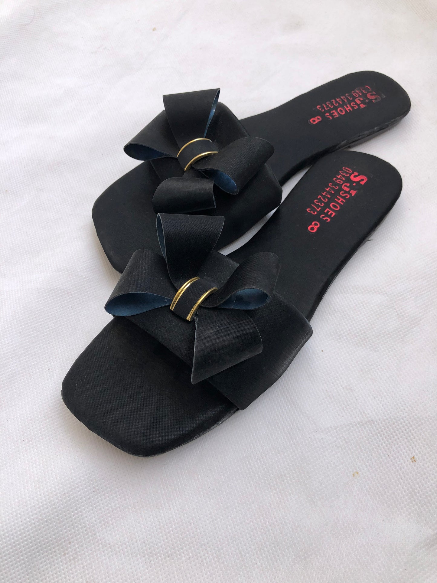 MM247-CASUAL SLIDES