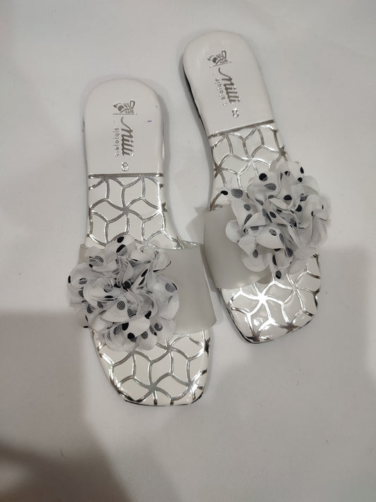MM41- FLOWER SLIDES (WHITE)